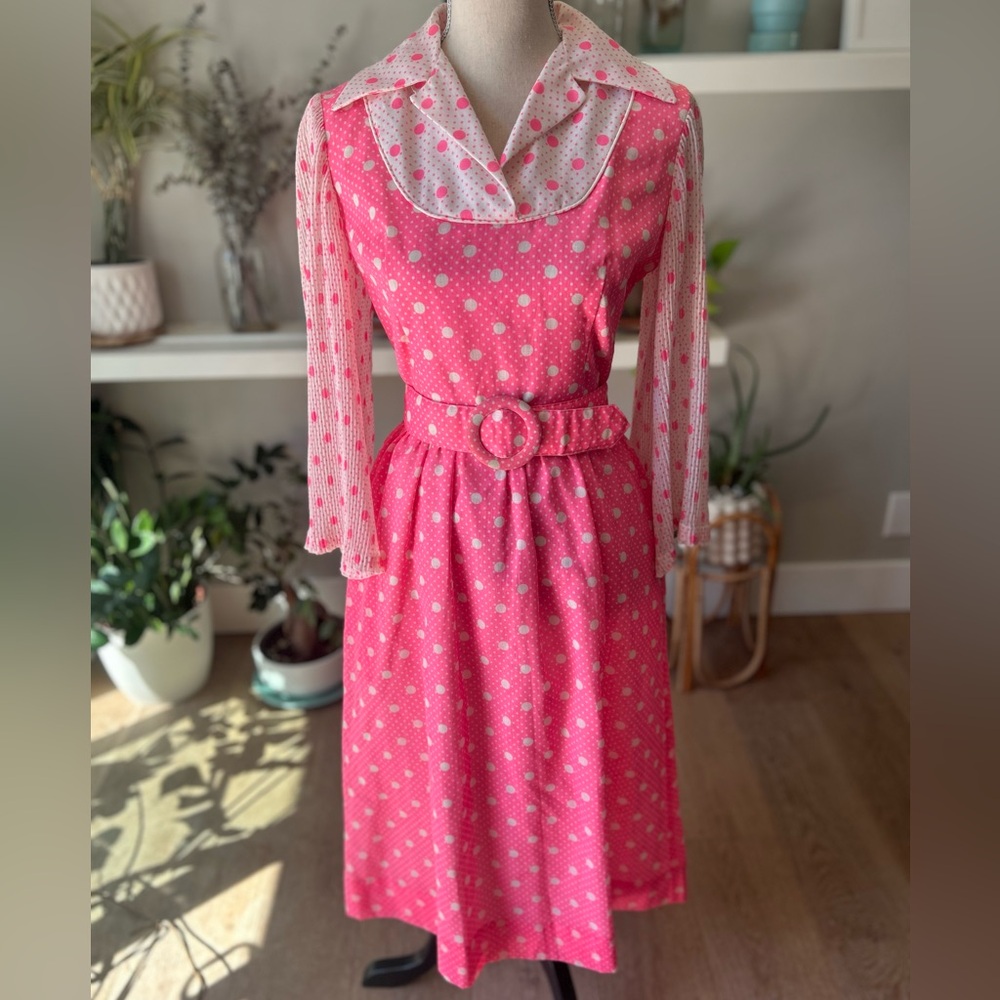💖 VINTAGE | Bell Accordian Sleeve PINK Polka Dot Dress
